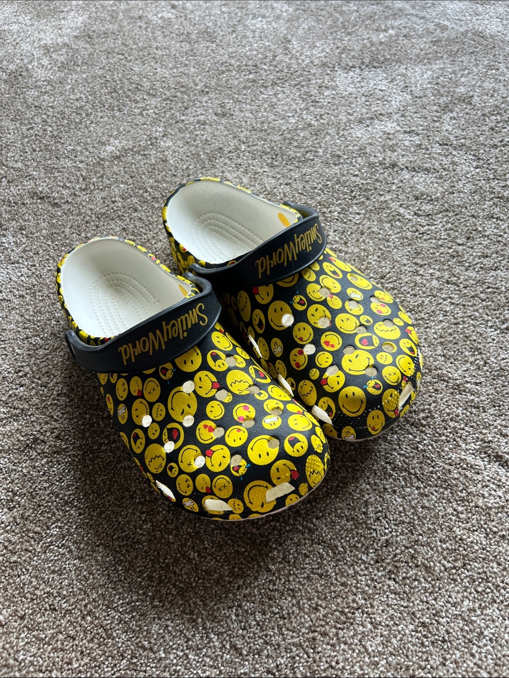 CROCS Adult Yellow Emoji Print Clogs